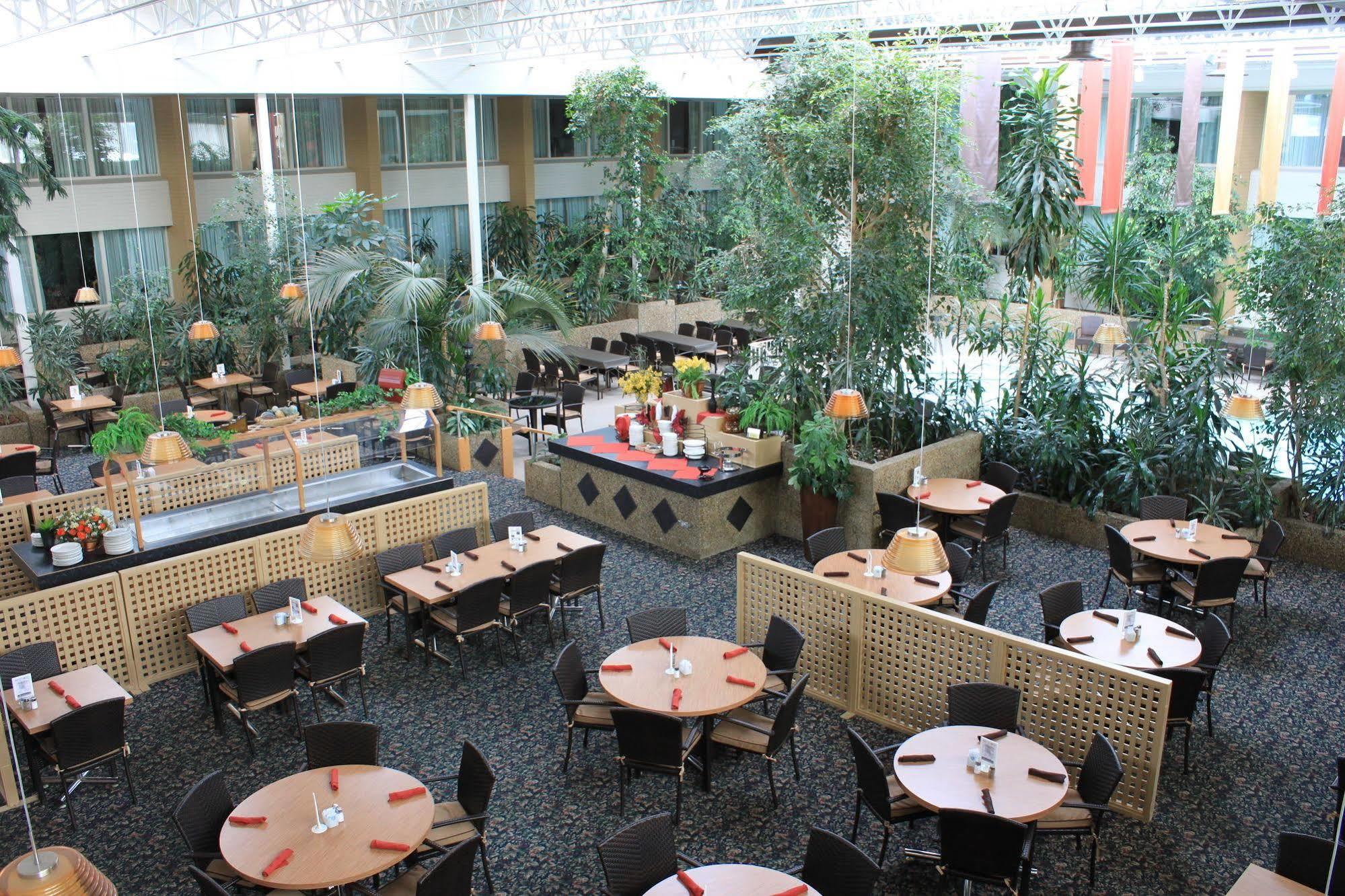 Westlock Inn & Conference Centre Esterno foto